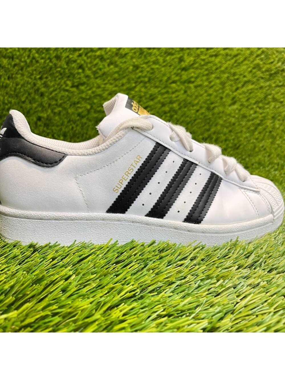 Adidas Superstar Boys Size 4Y White Black Yellow Athletic Leather Shoes Sneakers